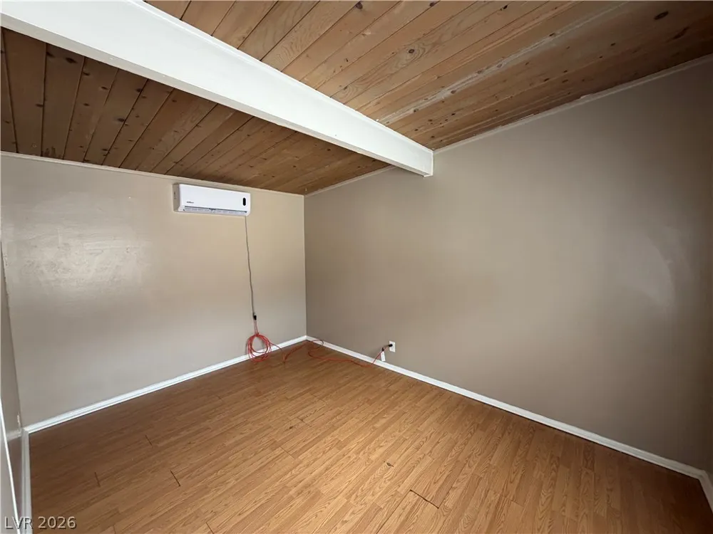 4512 Exposition Avenue Las Vegas, NV 89102