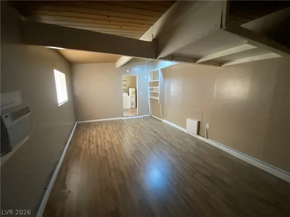 4512 Exposition Avenue Las Vegas, NV 89102