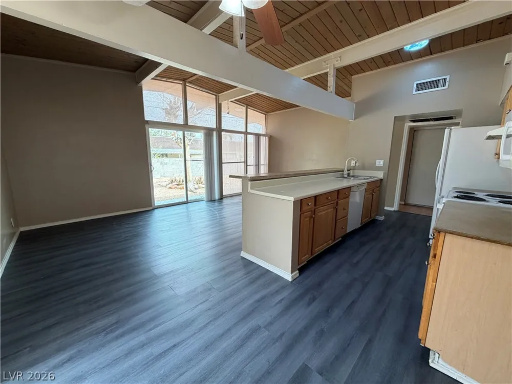 4512 Exposition Avenue Las Vegas, NV 89102