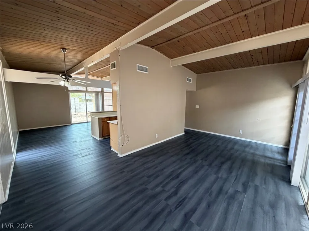 4512 Exposition Avenue Las Vegas, NV 89102