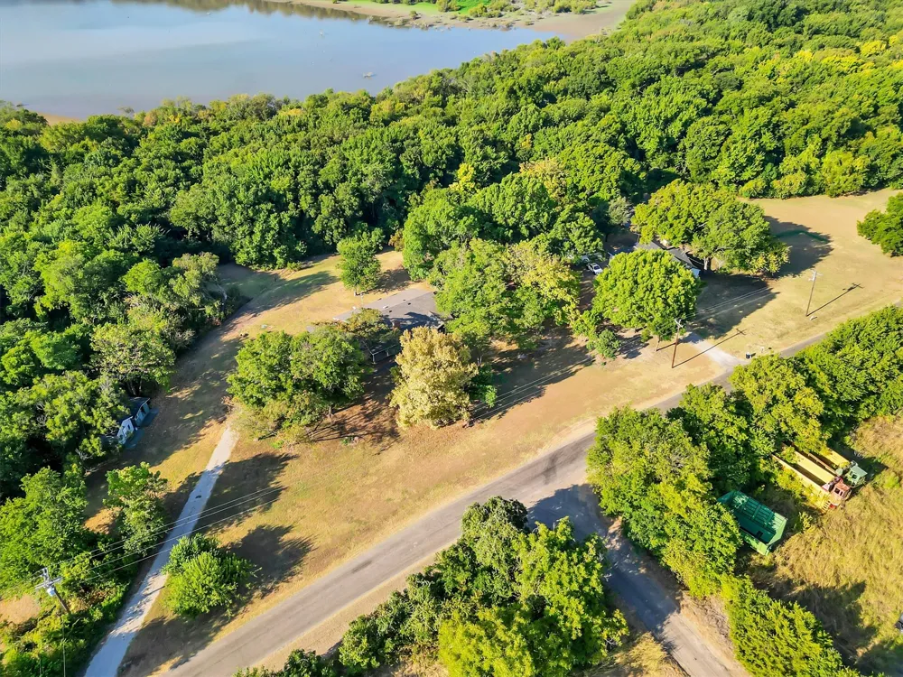 2162 Old Waxahachie Road Ennis, TX 75119