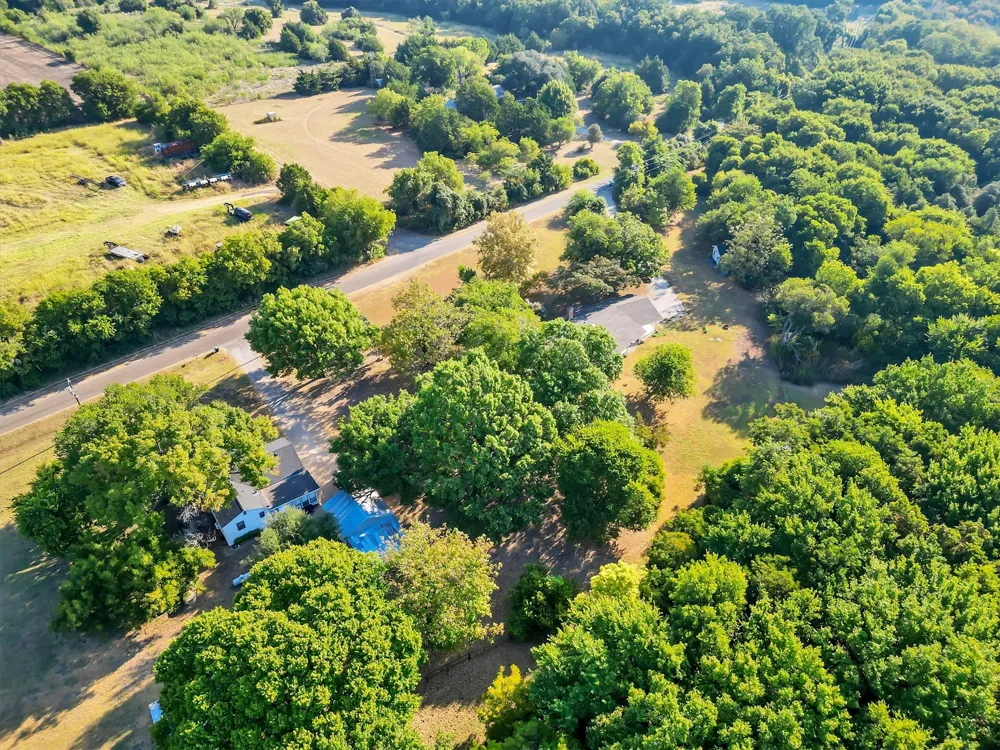 2162 Old Waxahachie Road Ennis, TX 75119