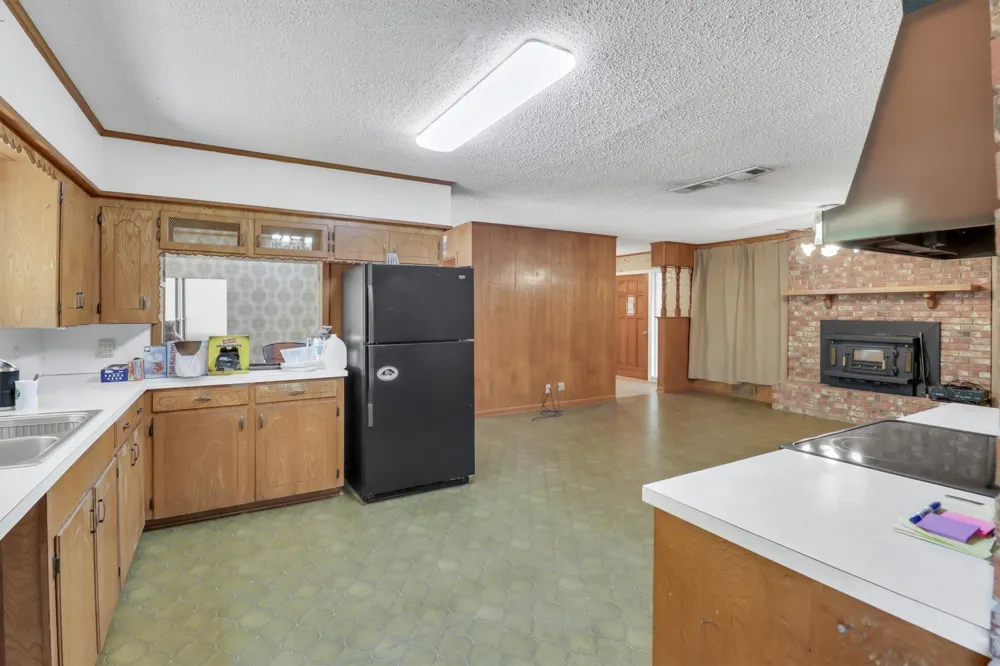 2162 Old Waxahachie Road Ennis, TX 75119