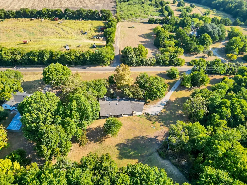 2162 Old Waxahachie Road Ennis, TX 75119
