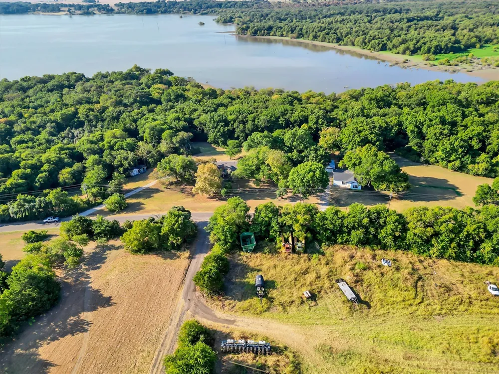 2162 Old Waxahachie Road Ennis, TX 75119