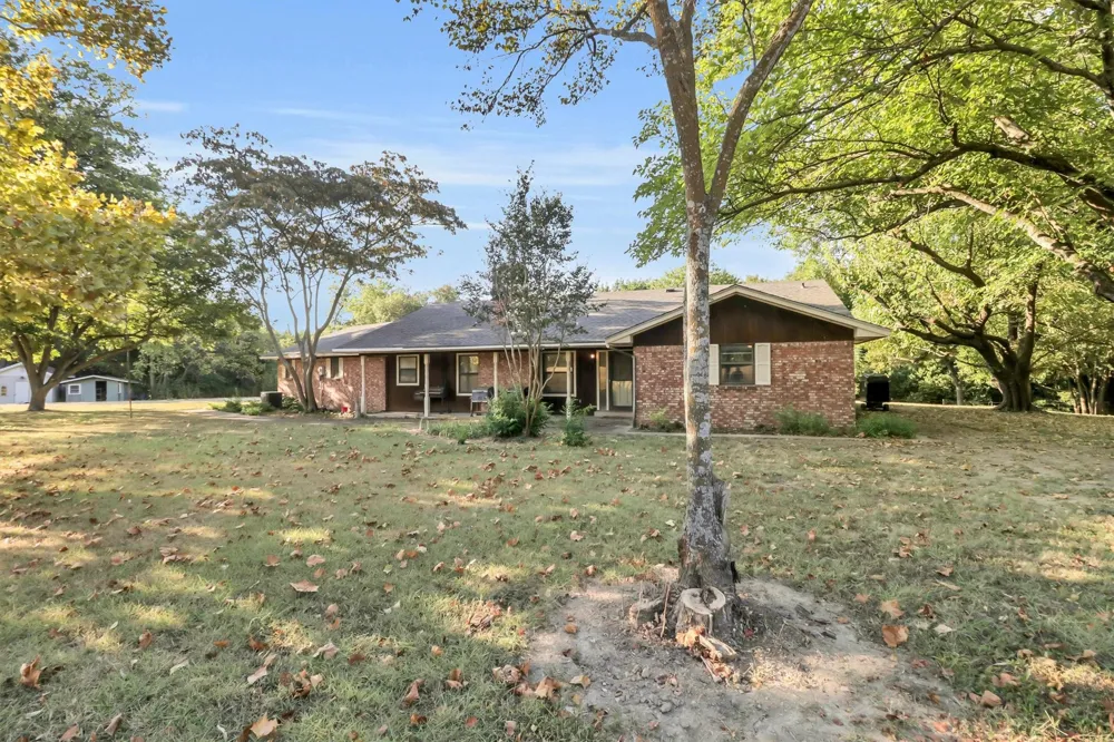 2162 Old Waxahachie Road Ennis, TX 75119