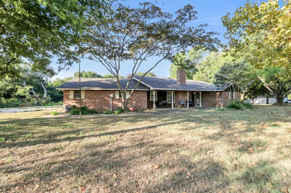 2162 Old Waxahachie Road Ennis, TX 75119