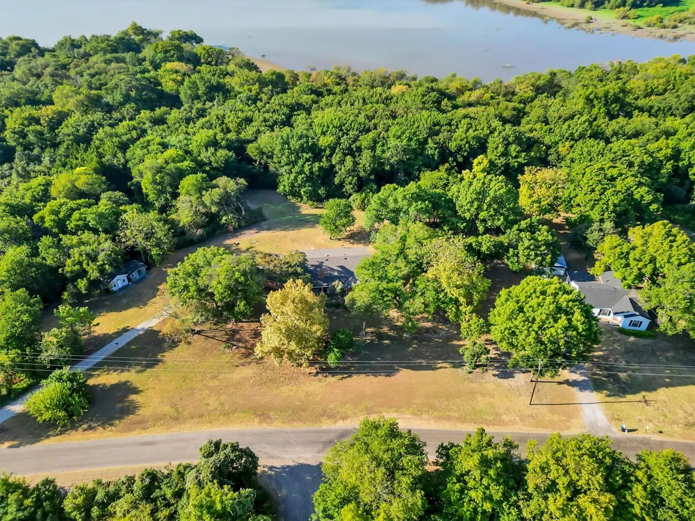 2162 Old Waxahachie Road Ennis, TX 75119