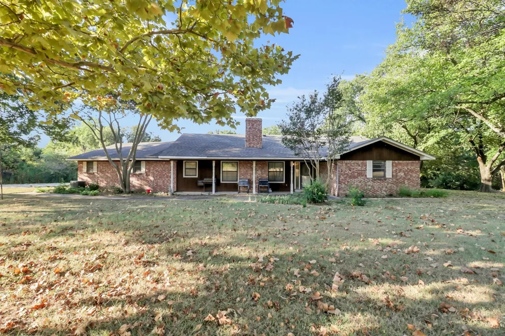 2162 Old Waxahachie Road Ennis, TX 75119