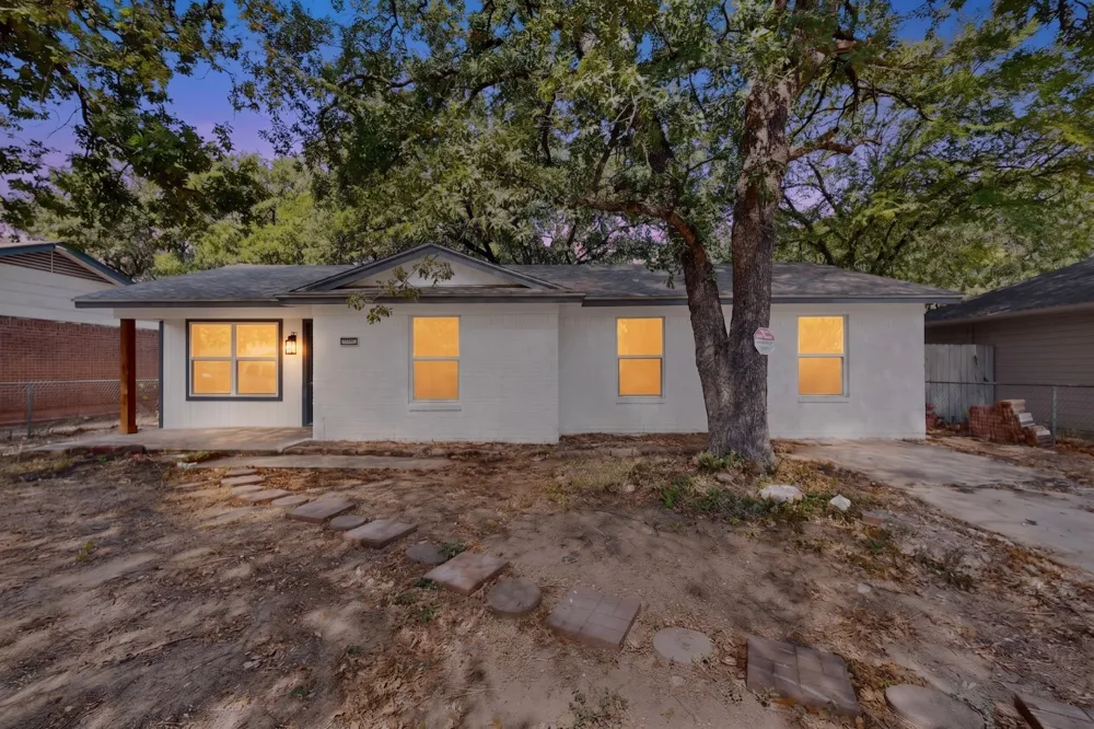 3029 Forestdale Lane Balch Springs, TX 75180