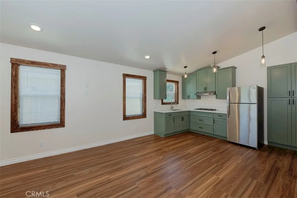 1474 E 110th Los Angeles, CA 90059