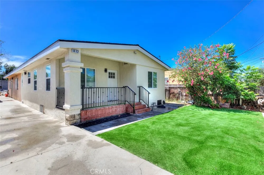 1474 E 110th Los Angeles, CA 90059