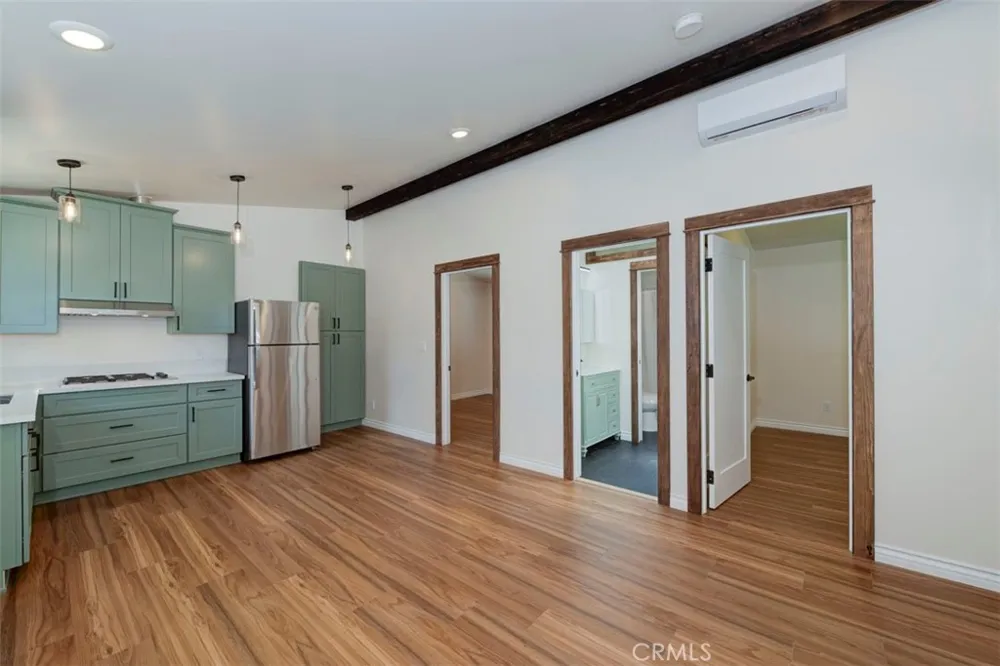 1474 E 110th Los Angeles, CA 90059
