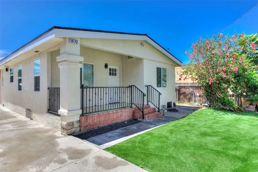 1474 E 110th Los Angeles, CA 90059