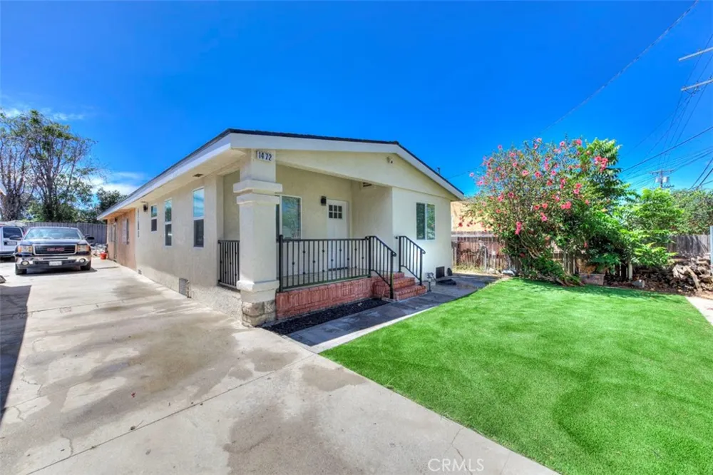 1474 E 110th Los Angeles, CA 90059