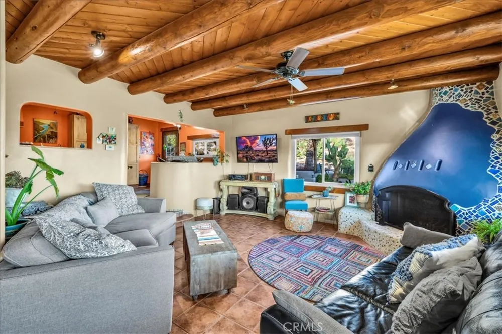 5484 Paisano Yucca Valley, CA 92284