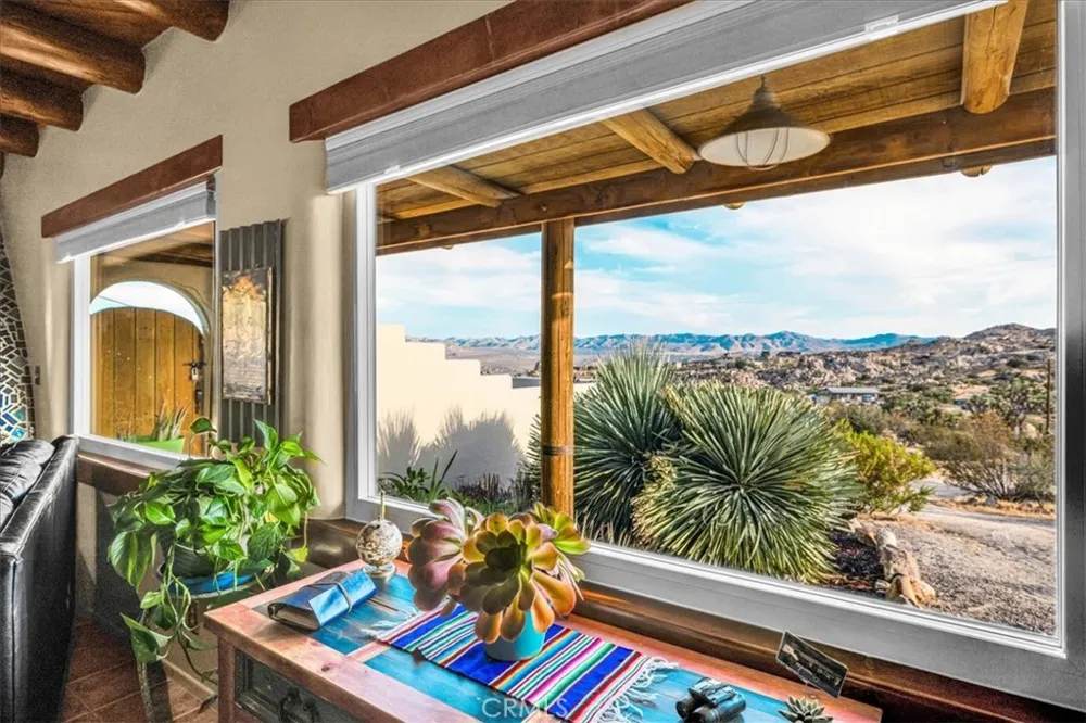 5484 Paisano Yucca Valley, CA 92284