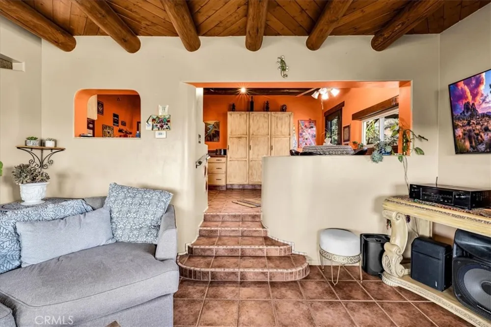5484 Paisano Yucca Valley, CA 92284