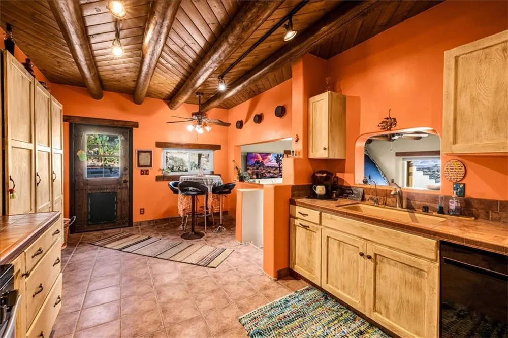 5484 Paisano Yucca Valley, CA 92284