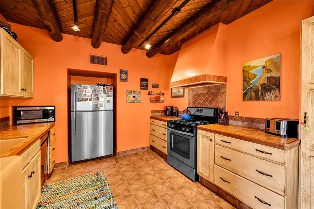 5484 Paisano Yucca Valley, CA 92284