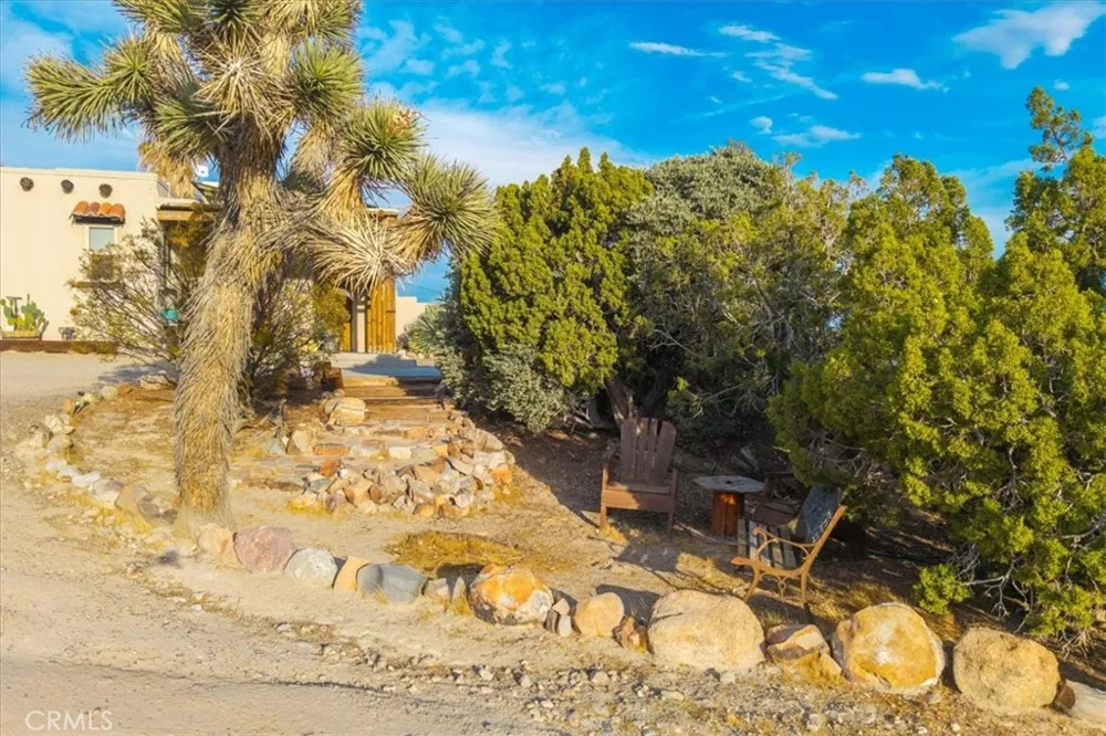 5484 Paisano Yucca Valley, CA 92284