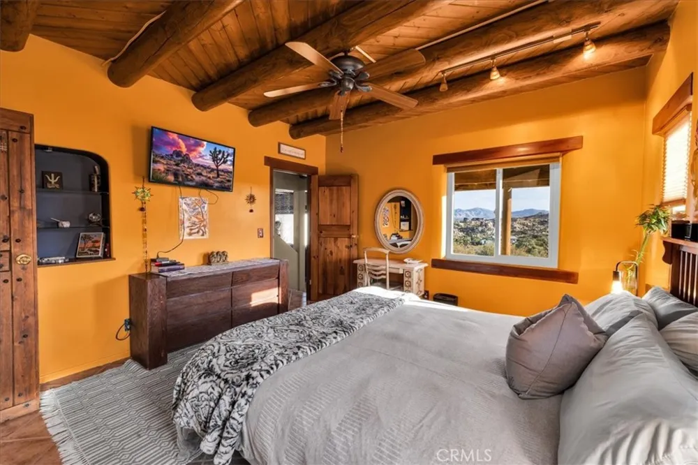 5484 Paisano Yucca Valley, CA 92284