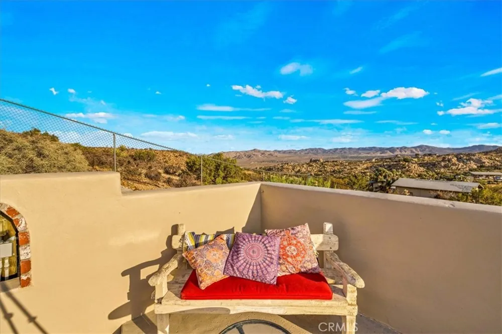 5484 Paisano Yucca Valley, CA 92284