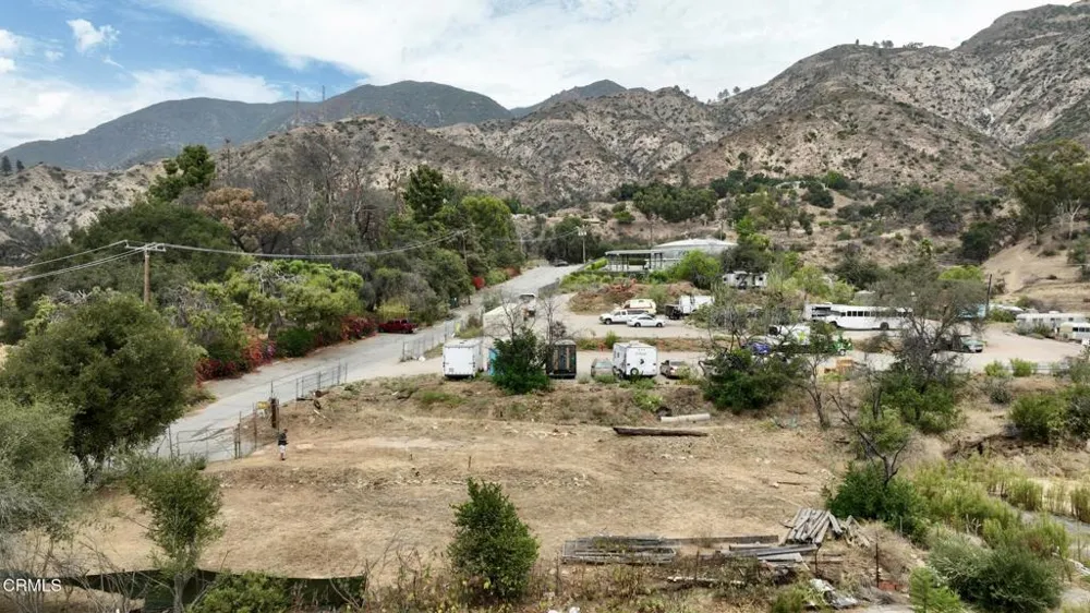 3698 Fair Oaks Avenue Altadena, CA 91001