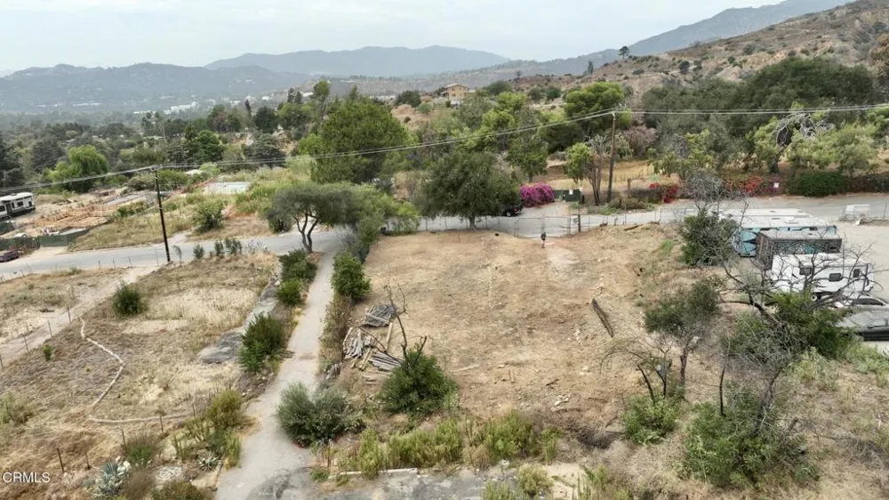 3698 Fair Oaks Avenue Altadena, CA 91001