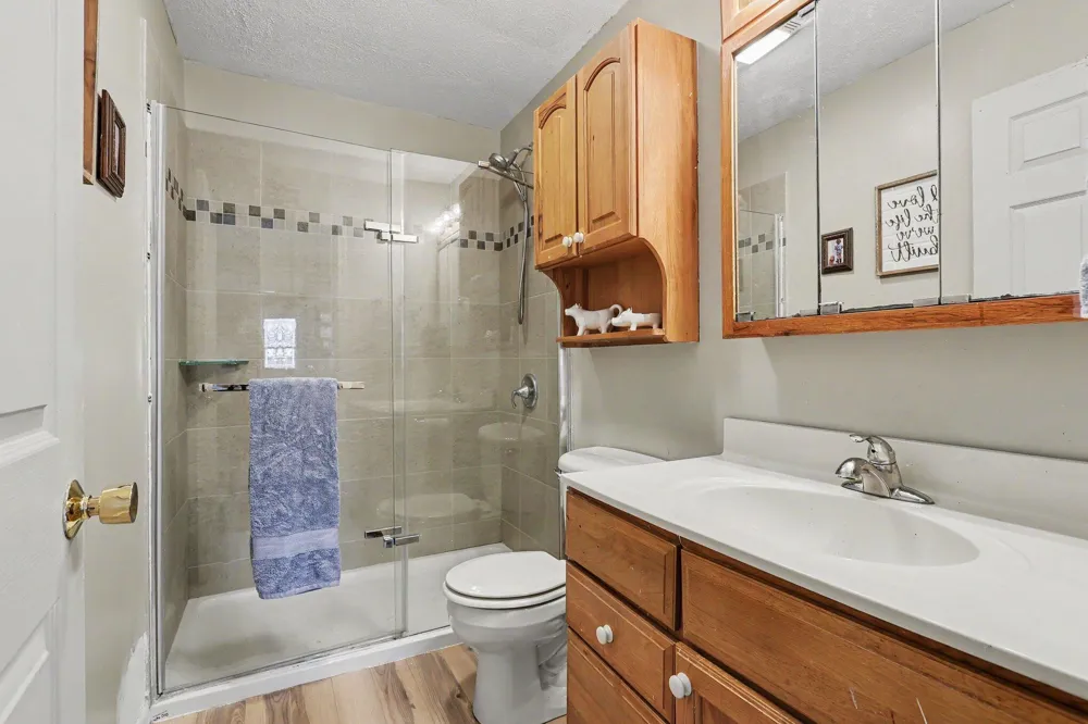 812 6th Avenue Lake Odessa, MI 48849