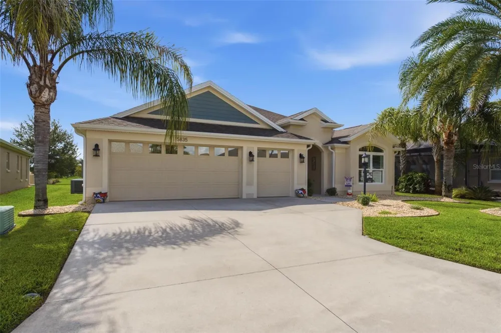 5835 HENSLEY AVENUE The Villages, FL 32163
