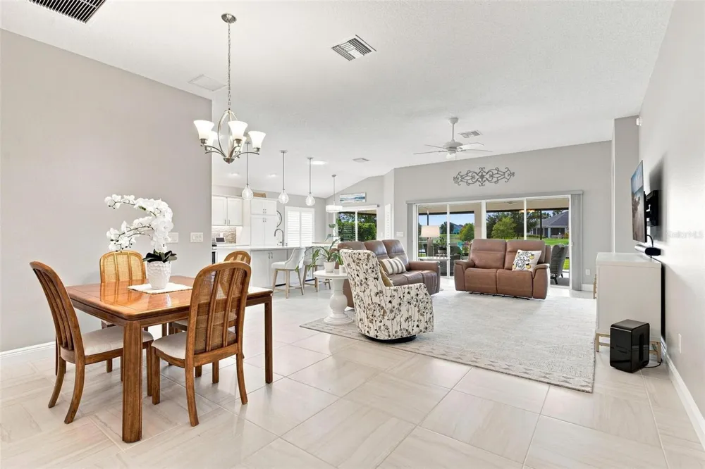 5835 HENSLEY AVENUE The Villages, FL 32163