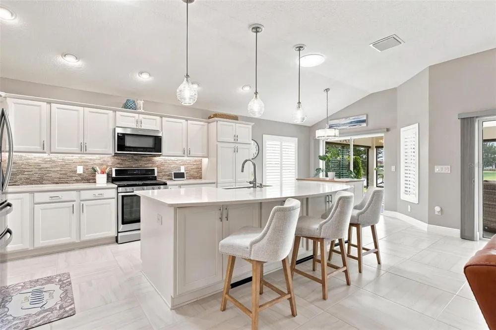 5835 HENSLEY AVENUE The Villages, FL 32163