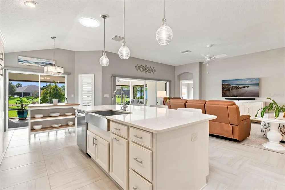 5835 HENSLEY AVENUE The Villages, FL 32163