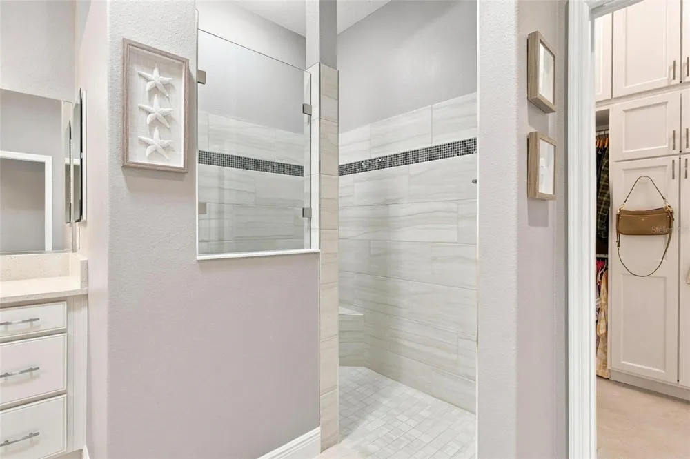5835 HENSLEY AVENUE The Villages, FL 32163