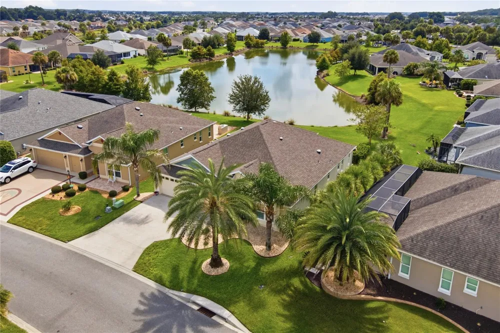 5835 HENSLEY AVENUE The Villages, FL 32163