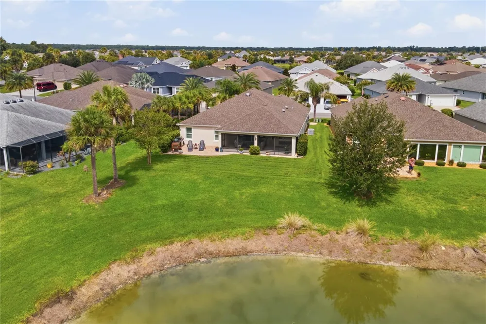 5835 HENSLEY AVENUE The Villages, FL 32163