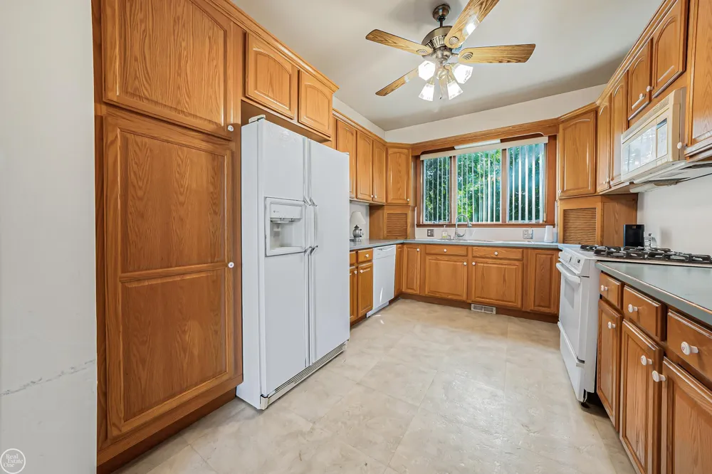 24125 Shook Road Clinton Charter Township, MI 48035