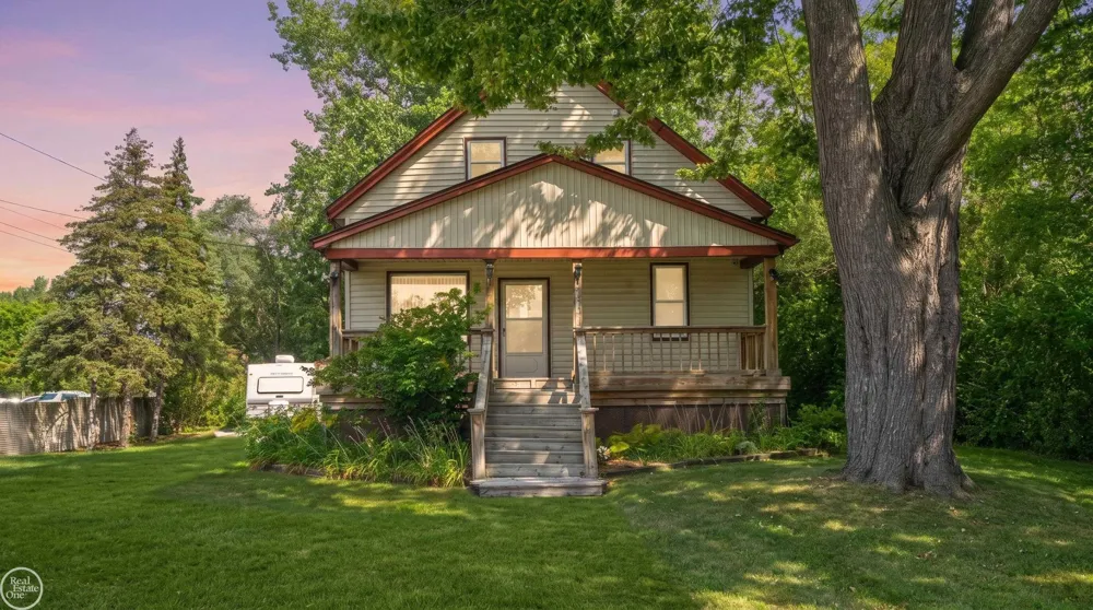24125 Shook Road Clinton Charter Township, MI 48035