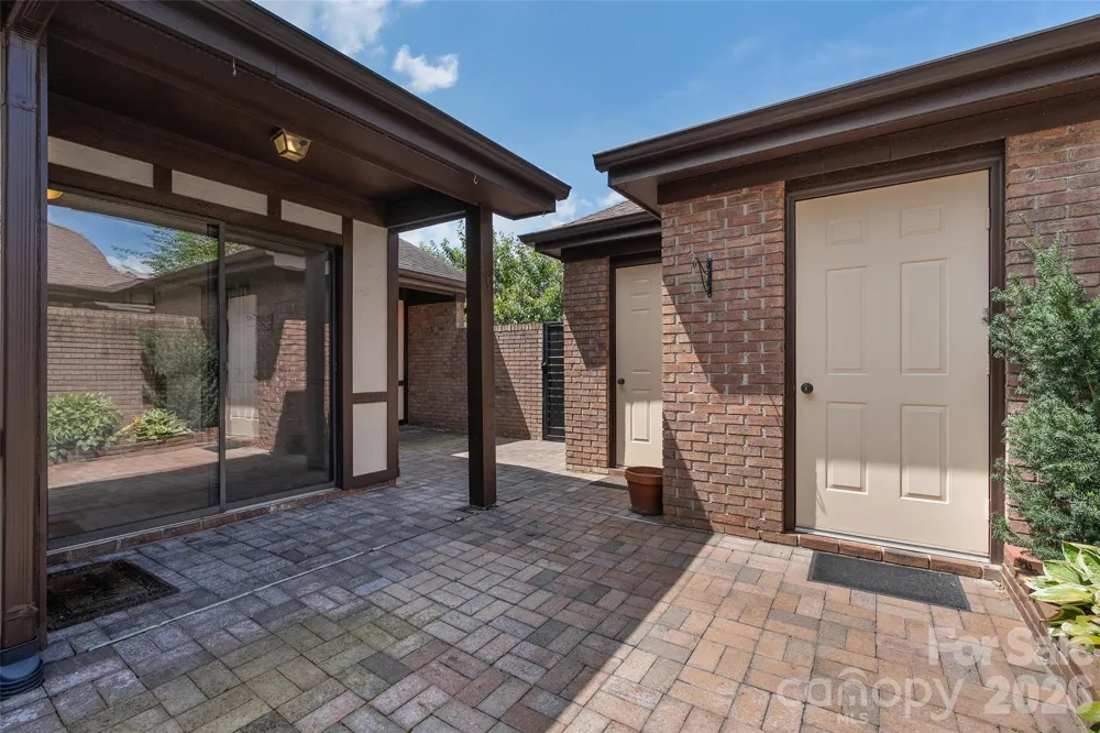 26 Lodge Lane Waynesville, NC 28786