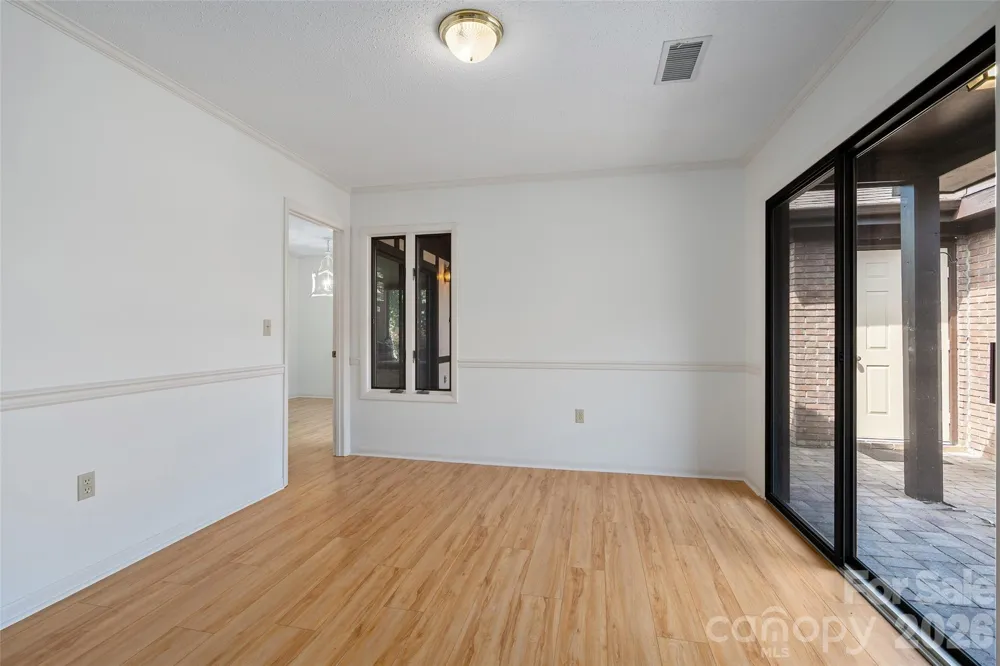 26 Lodge Lane Waynesville, NC 28786