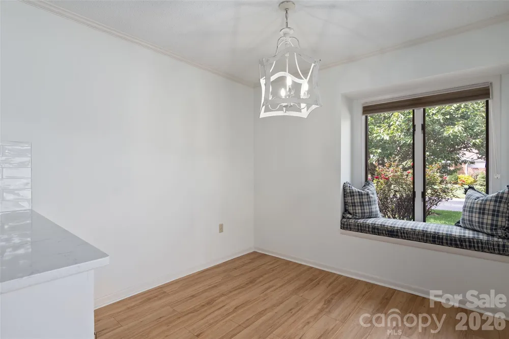 26 Lodge Lane Waynesville, NC 28786