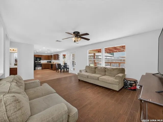 10323 Briar Rose San Antonio, TX 78254