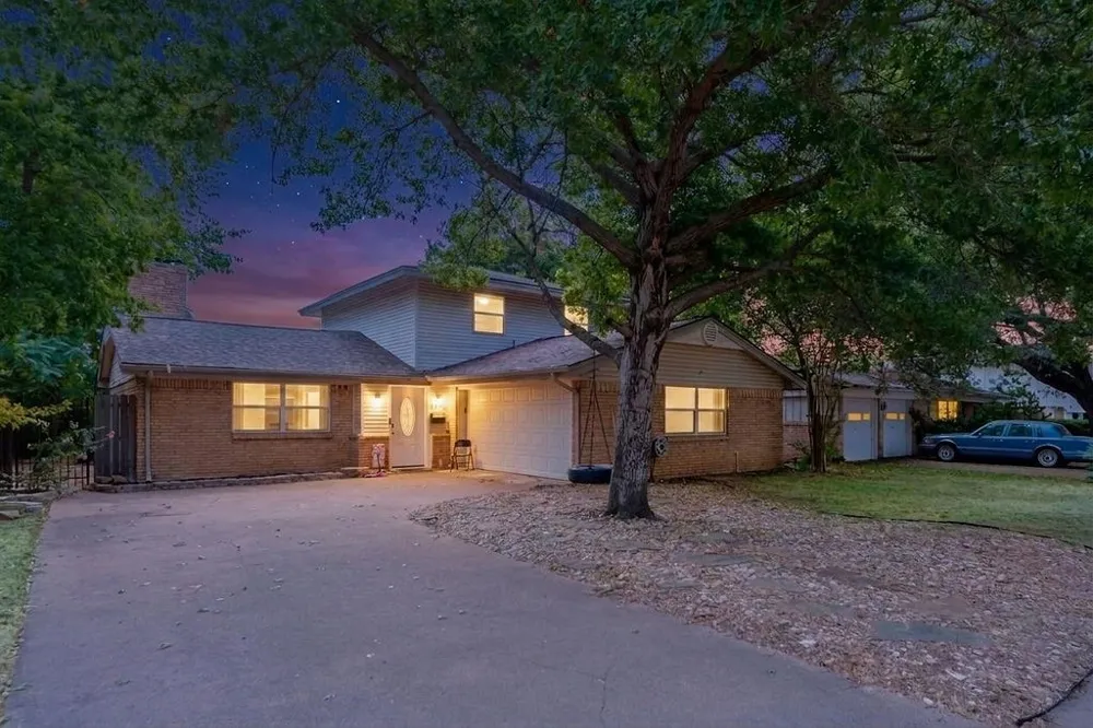 2416 Summer Place Drive Irving, TX 75062