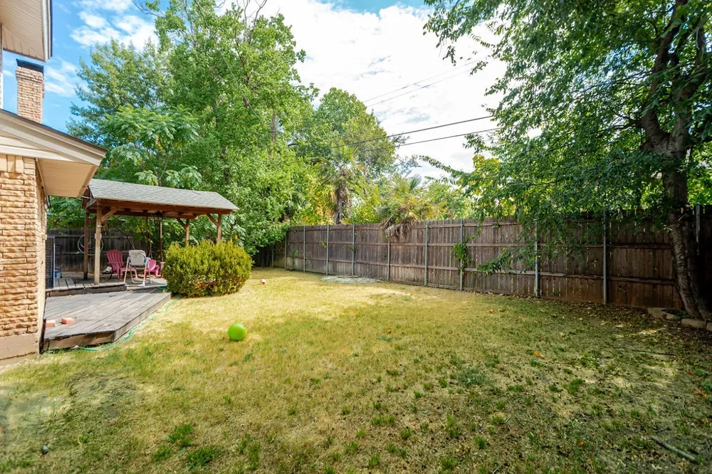 2416 Summer Place Drive Irving, TX 75062