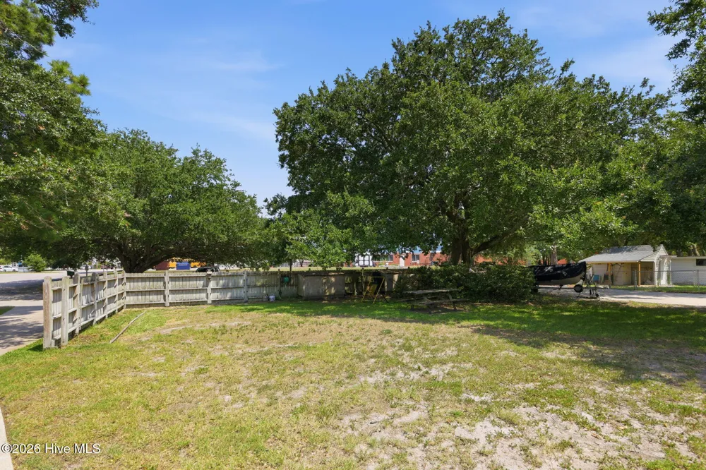 116 Noyes Avenue Morehead City, NC 28557