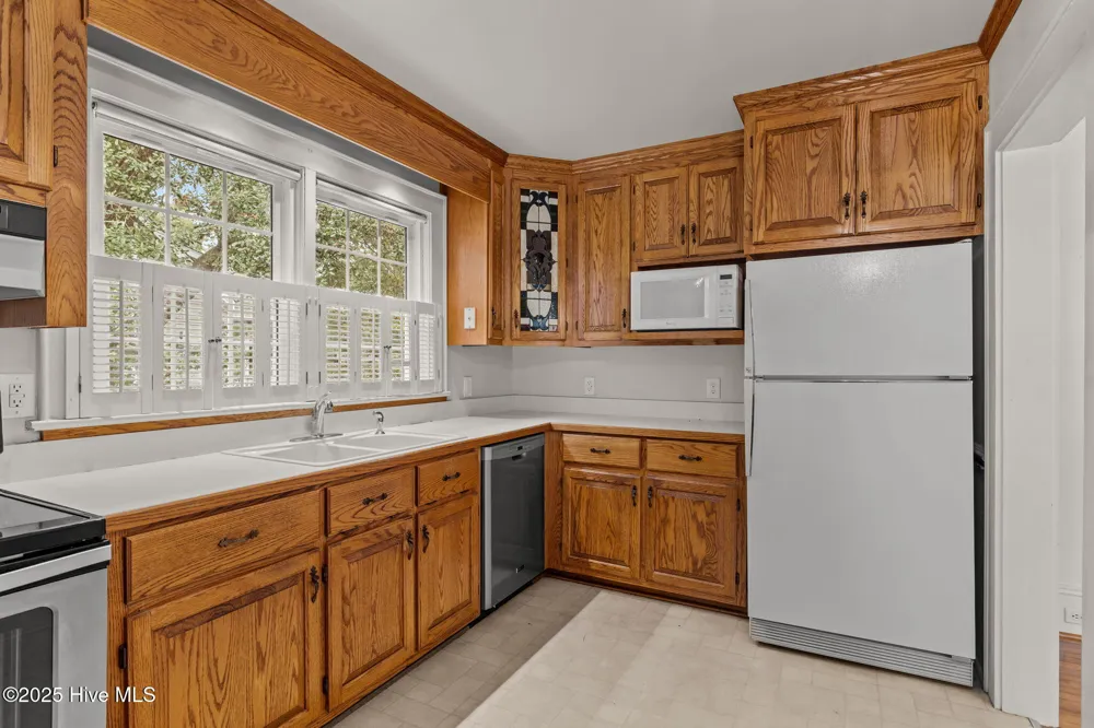 116 Noyes Avenue Morehead City, NC 28557