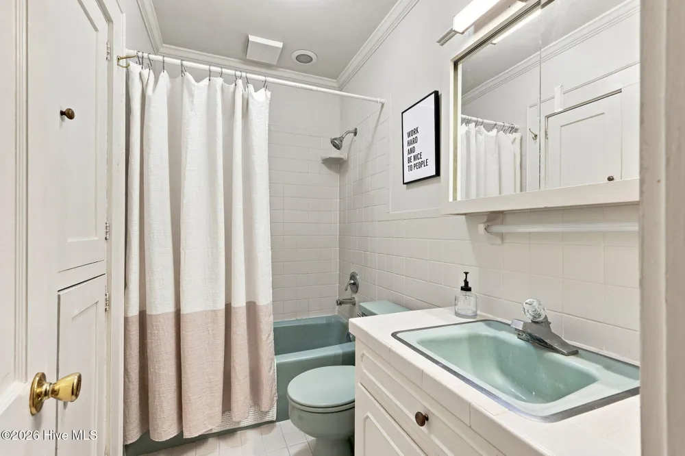 116 Noyes Avenue Morehead City, NC 28557