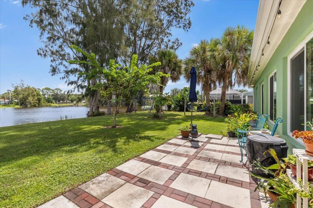 5904 Killarney Avenue Fort Pierce, FL 34951