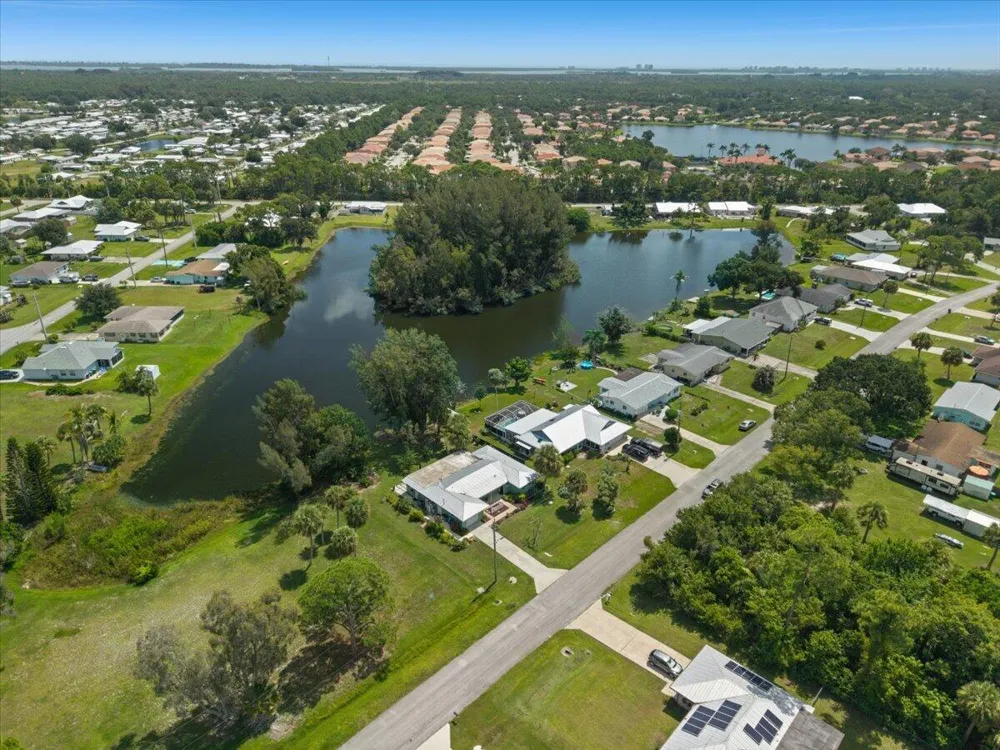 5904 Killarney Avenue Fort Pierce, FL 34951